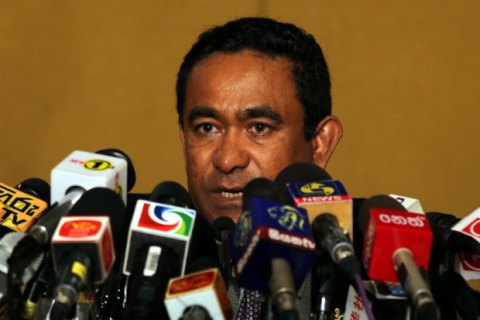Президент Мальдив хочет продлить режим ЧП