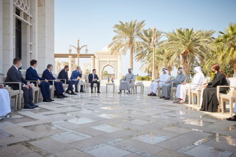 Во время визита Зеленского в ОАЭ подписан еще ряд двусторонних документов