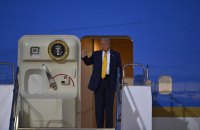 Трамп прилетів до Японії, із прем’єркою Такаїчі зустрінеться завтра