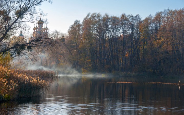 Отримали підозри четверо осіб, причетні до незаконного відчуження землі Голосіївського парку