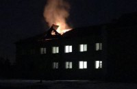 Внаслідок російського обстрілу у Вовчанську загорілась поліклініка
