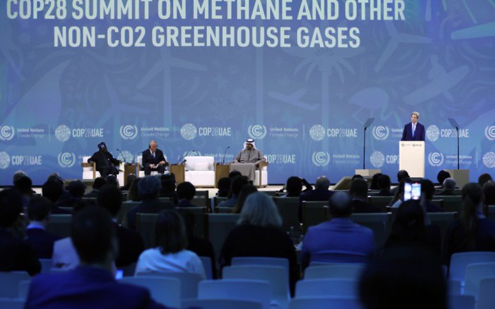 Кліматичний саміт: майже 20 країн закликали розвивати галузь “мирного атому”