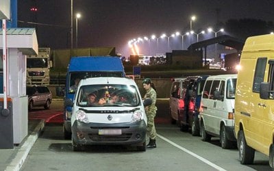 Трудові мігранти привезуть нові інфекції? Розбираємо ризики для України