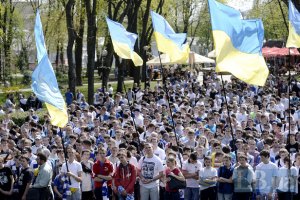 В Киев стягивают бюджетников-"антифашистов"
