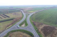 У Львівській області на перетині доріг побудували розв'язку "турбо-карусель"