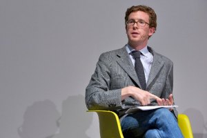 Arsenale2012: онлайн-трансляция встречи с куратором Tate Modern Ником Каллиненом