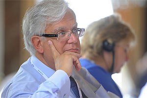 Євросоюз готовий заморозити всі відносини з Україною