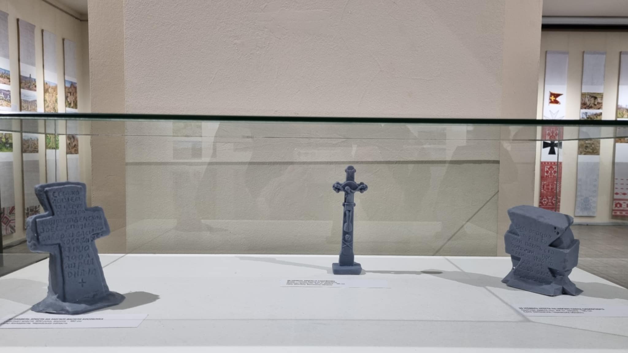 Хрести з цвинтаря у селі Колодисте на виставці &quot;Повернути історичну пам’ять&quot;