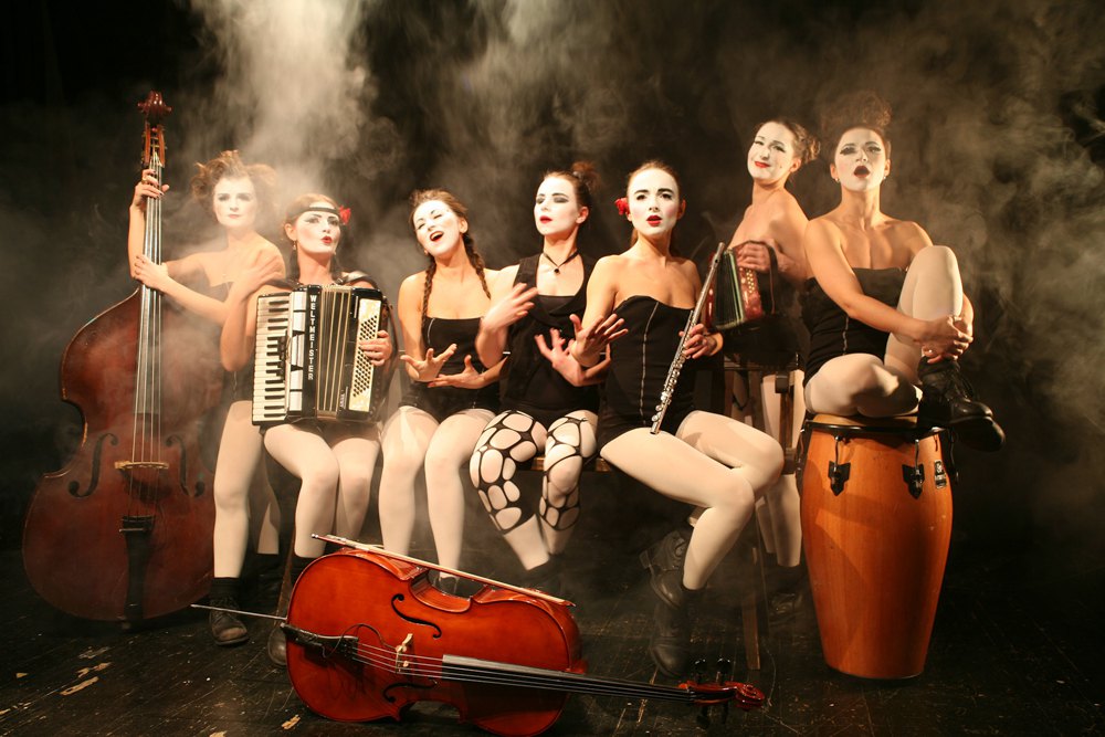 Dakh Daughters, «Рози. Донбас»