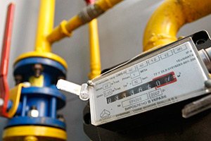 Влада вирішила почекати з нарахуванням пені за компослуги