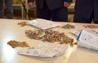Киевская милиция вернула украденное из Владимирского собора золото