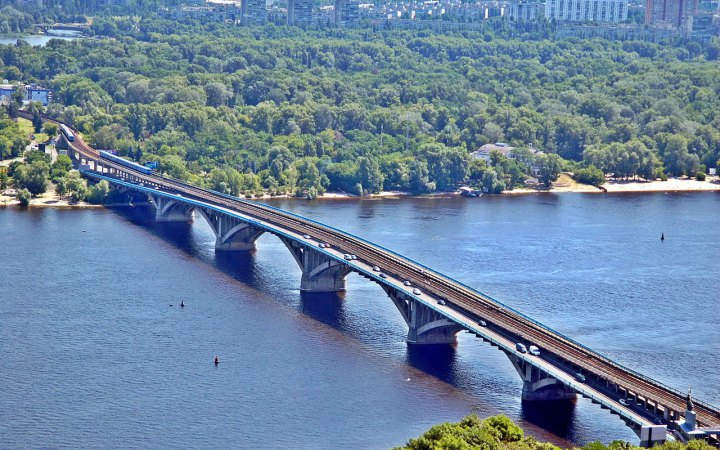 Київ оголосив тендер на ремонт мосту Метро за понад 2 млрд гривень 