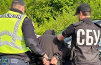 ​У чотирьох областях викрили ділків, що намагалися налагодити нелегальний продаж зброї