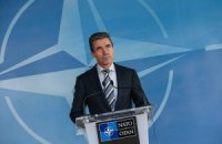 Расмуссен: НАТО не будет поставлять вооружение Украине, но страны альянса могут
