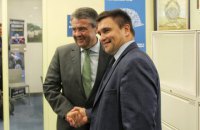 Климкин и глава МИД Германии Габриэль обсудили введение миротворческой миссии ООН на Донбасс