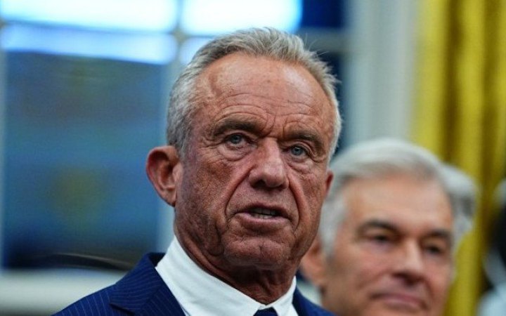 Міністр охорони здоров’я США Кеннеді: «Я не боюся мікробів. Я раніше нюхав кокаїн із сидінь унітазів»