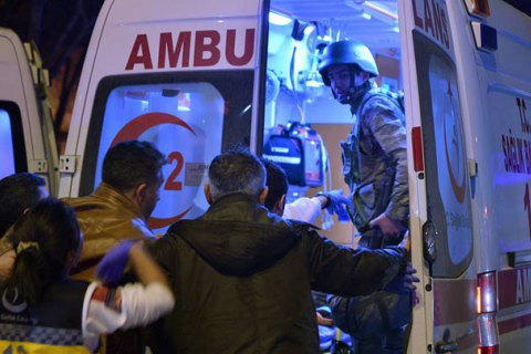 У Туреччині машина військових підірвалася на саморобній бомбі