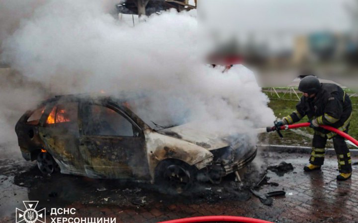 У Херсоні росіяни атакували дроном автозаправну станцію 