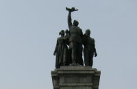 Мер Софії звернеться до центральної влади щодо перенесення пам'ятника радянській армії 