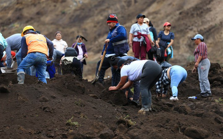 В Еквадорі внаслідок зсуву ґрунту загинули щонайменше 23 людини