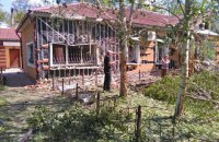 Житловий сектор Красногорівки втретє за вісім днів потрапив під обстріл