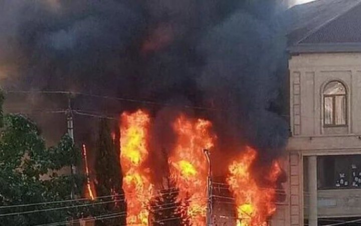 У Дагестані обстріляли православний храм та синагогу, загинули силовики та священик 