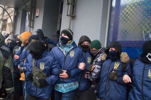 "Нацкорпус" у Львові влаштував погроми в приміщеннях ігрових автоматів