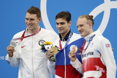 На Олімпіаді розгорається скандал: американський і британський плавці звинуватили російського чемпіона в нечистому запливі