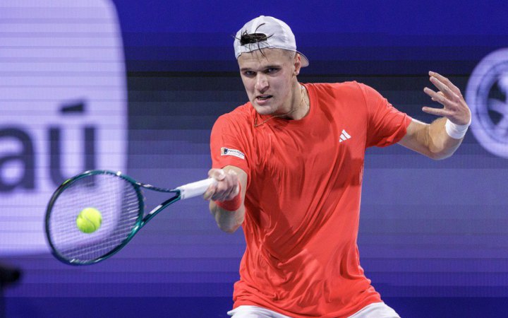 Сенсація у тенісі: 19-річний Меншик здолав Джоковича у фіналі турніру ATP 1000 в Маямі