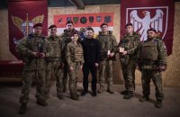 Володимир Зеленський відвідав на Сумщині морських піхотинців та бійців ДШВ