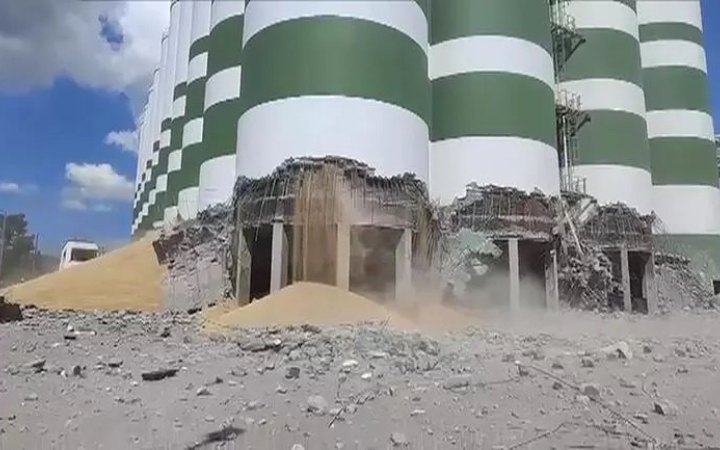 Вибух на елеваторі у турецькому порту знищив близько 15 тис. тонн зерна