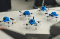 Розвідка: У Росії школярів масово навчають керувати бойовими дронами