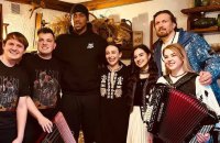 Усик привіз в Україну Ентоні Джошуа