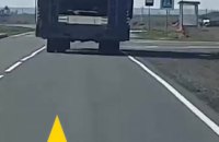 "АТЕШ": російські окупанти масово перекидають техніку в Криму