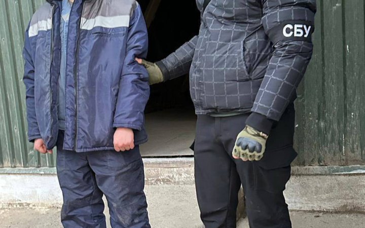 Зрадника, що встановив камери поблизу чорноморського порту, затримали у Миколаєві
