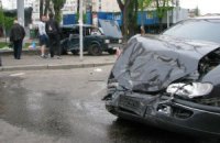 ДТП в Киеве: на Набережно-Крещатицкой Opel протаранил ВАЗ