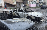 Головне за п’ятницю, 10 квітня: майже 150 боєзіткнень, атака на Суми, новий очільник Митної служби, молитва за мир у Ватикані   