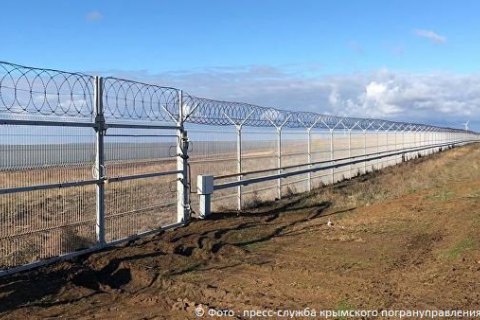 МинВОТ: "стена" на границе с Крымом нарушает права граждан на свободу передвижения