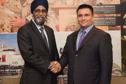 Климкин обсудил с министром обороны Канады сотрудничество в оборонной сфере 