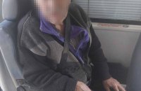 На Херсонщині поліцейські евакуювали маломобільного чоловіка