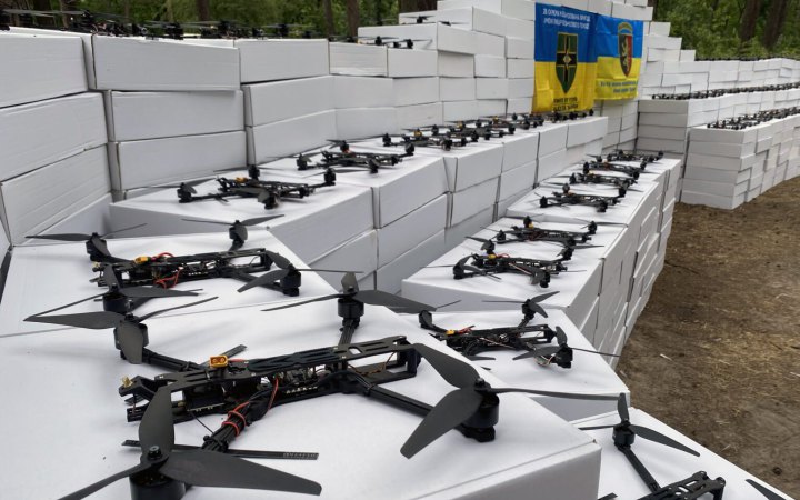 Київ відправив ще 800 FPV-дронів на фронт