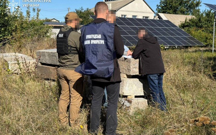 На Кіровоградщині 18 посадовців, підрядників та депутатів підозрюють у розкраданні та зловживаннях 