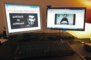 Хакеры Anonymous объявили войну власти из-за языка