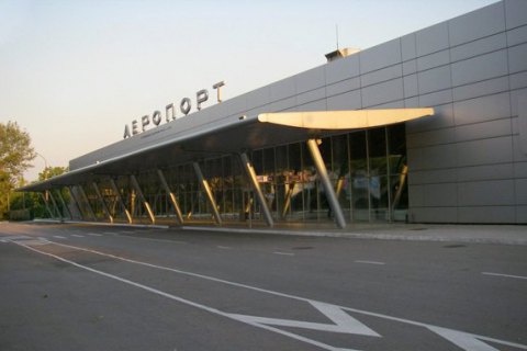 Порошенко запропонував відновити роботу аеропорту в Маріуполі