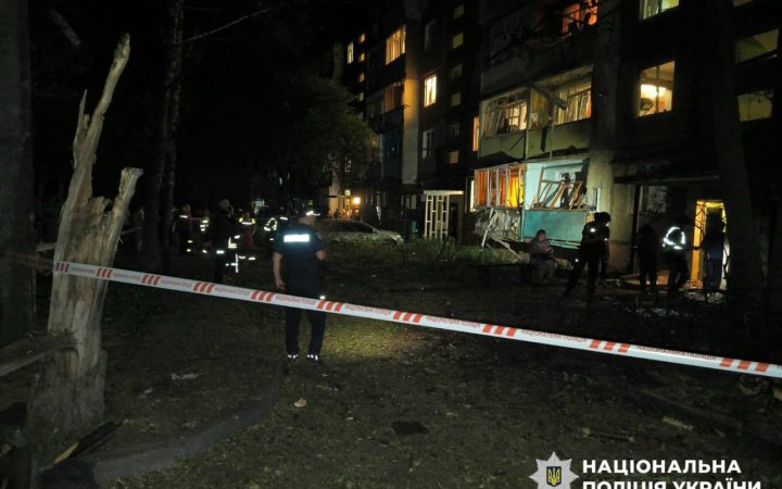 У Чернігові через комбіновану атаку РФ поранені люди і ушкоджена інфраструктура 