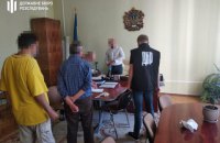 Чиновник Чернівецької ОДА попався на "відкаті" за перемогу в тендері на 220 тис. грн 