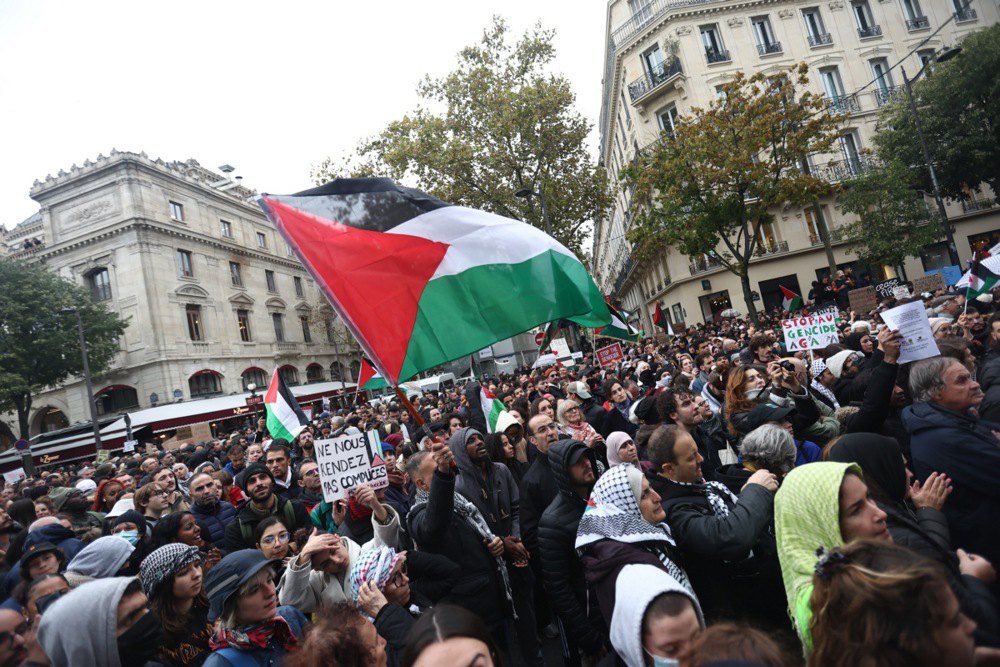 Акція на підтримку Палестини на площі Шатле в Парижі, 28 жовтня 2023 р.