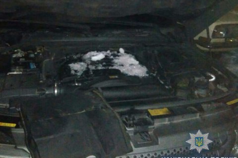 У Києві в результаті вибуху автомобіля Range Rover постраждав чоловік