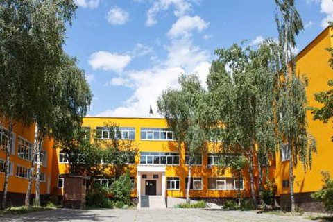 В Киеве заказали реконструкцию школы за 154 млн грн