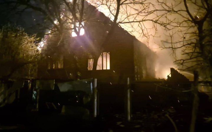 Уночі Сили ППО збили над Дніпропетровщиною 17 "шахедів", пошкоджені будинки